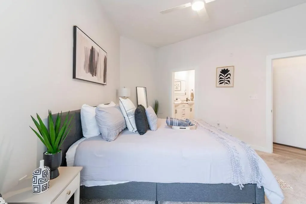 Charming Cozy Apartment With Wi-Fi & Free Parking Charlotte United States