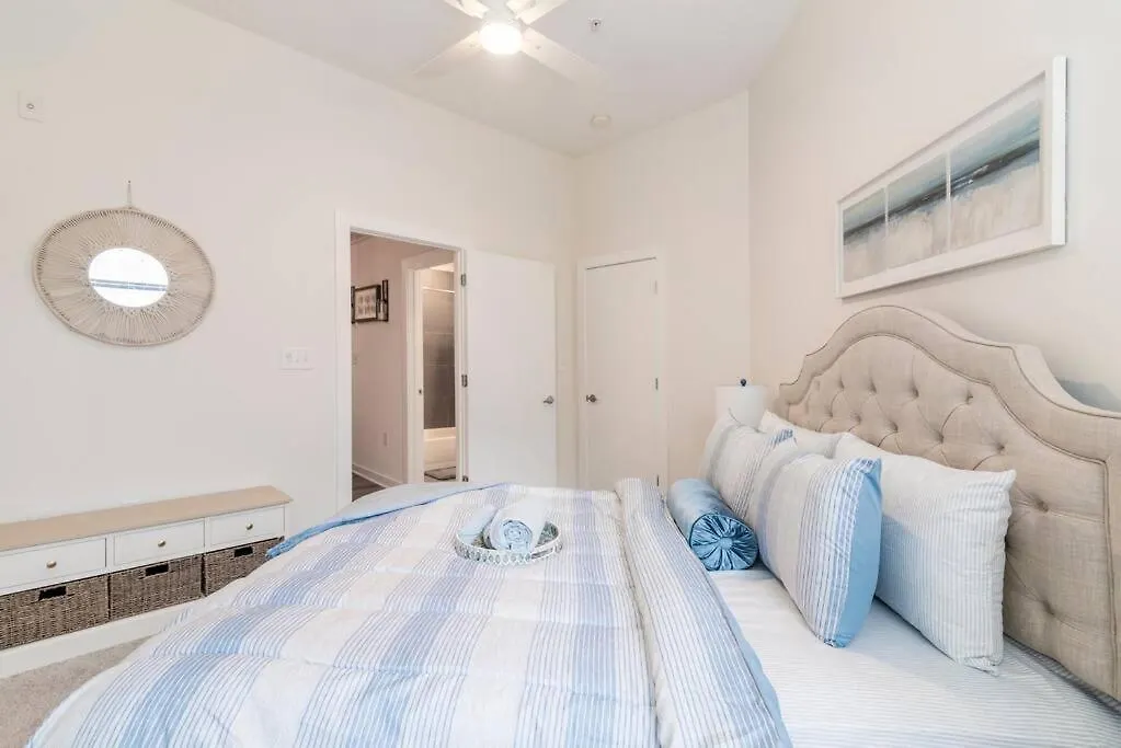 Charming Cozy Apartment With Wi-Fi & Free Parking Charlotte